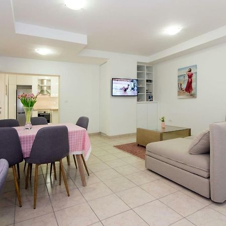 Apartments Leon Подстрана Экстерьер фото