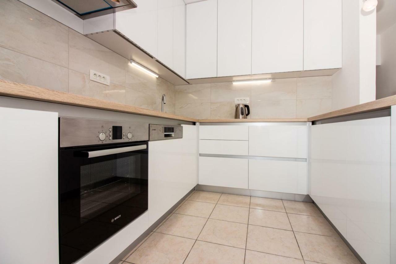 Apartments Leon Подстрана Экстерьер фото